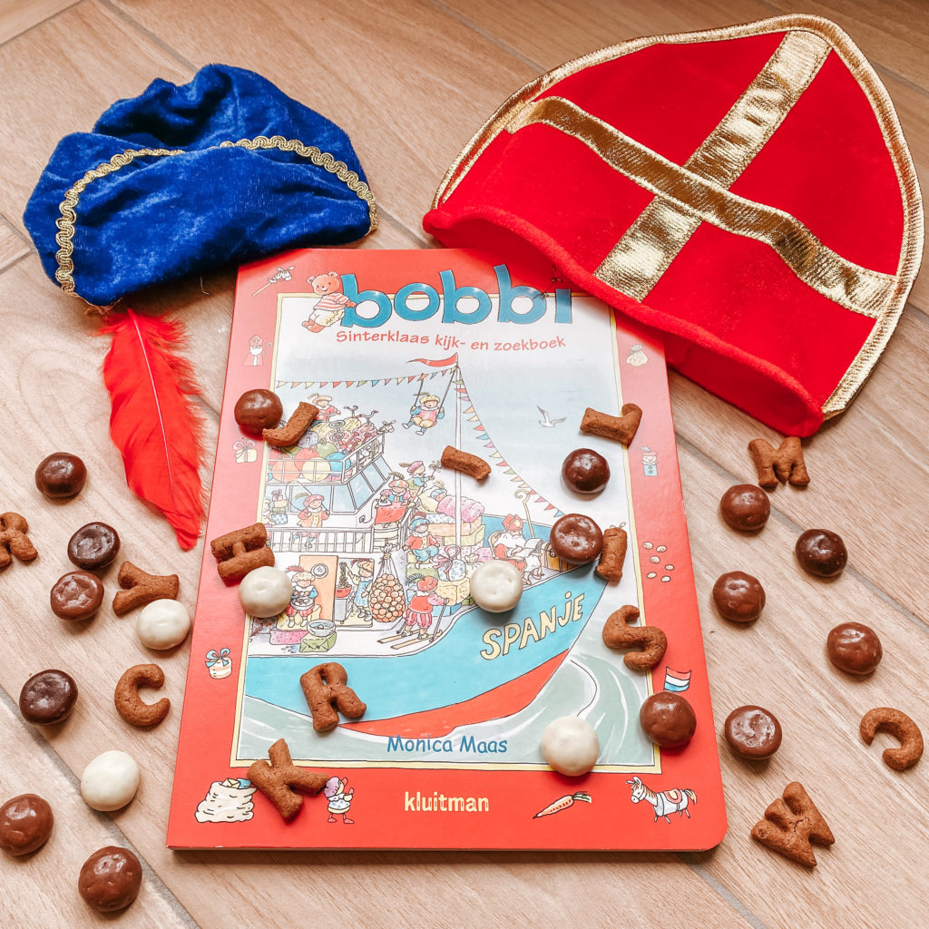Het Bobbi kijk- en zoekboek Sinterklaas is een nieuw boek en is voor ons een van de leukste kinderboeken over Sinterklaas!